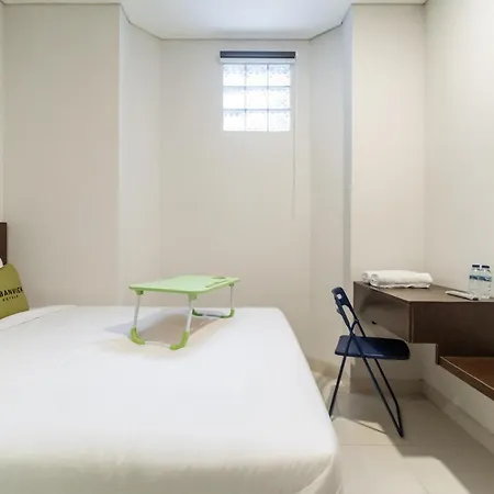 Urbanview Hotel Casa Kota Mangga Besar-2
